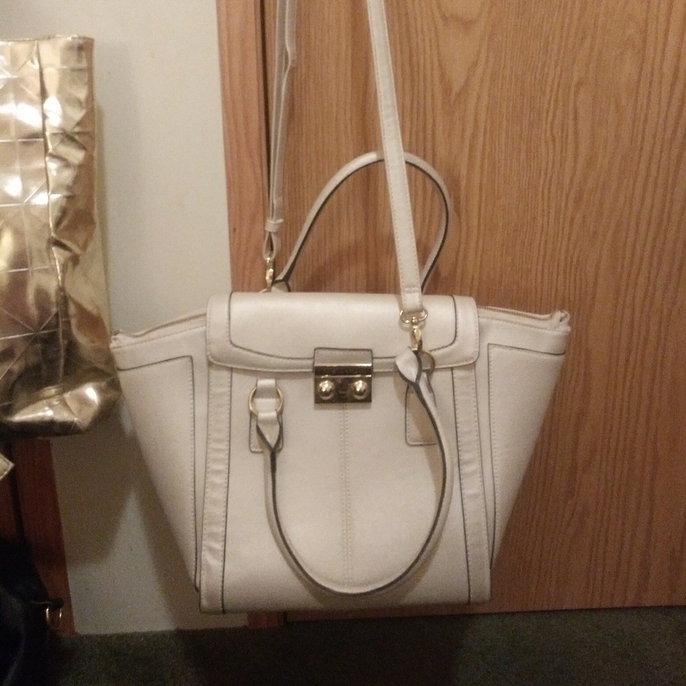 Kate Landry crossbody purse - Picture 1 of 3